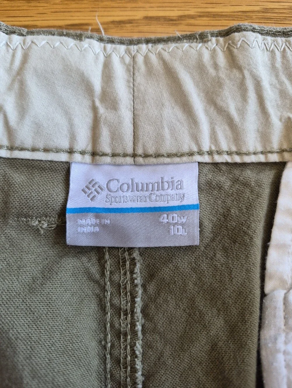 Columbia Mens Shorts Sage Green Utility Canvas  Size 40W 10L